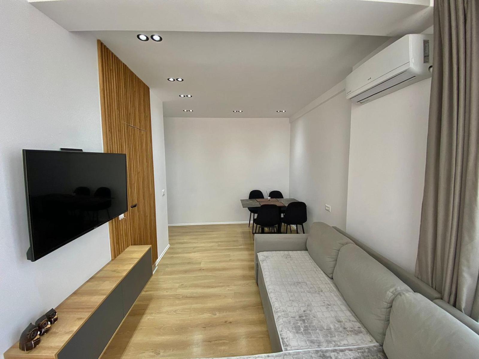 Mara Central Apartment 3 Tirana Kültér fotó